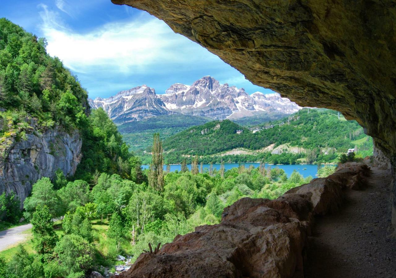 Vistas Espectaculares, Wifi Y Parking Leilighet El Pueyo de Jaca Eksteriør bilde