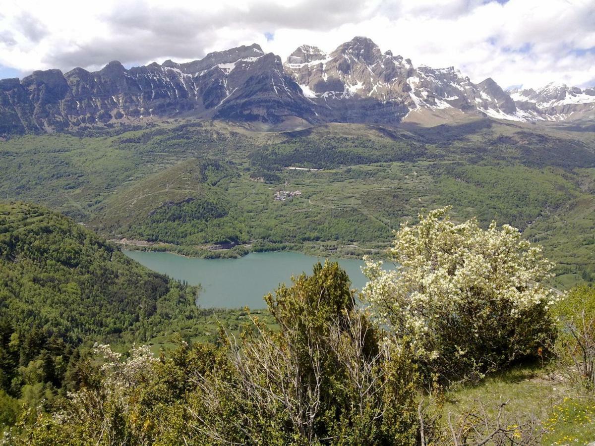 Vistas Espectaculares, Wifi Y Parking Leilighet El Pueyo de Jaca Eksteriør bilde